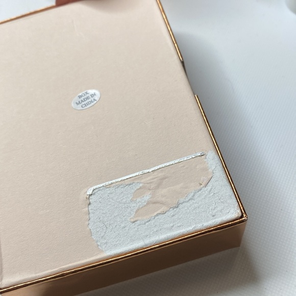 LC Lauren Conrad sweet heart necklace with tiny studs - Picture 4 of 4